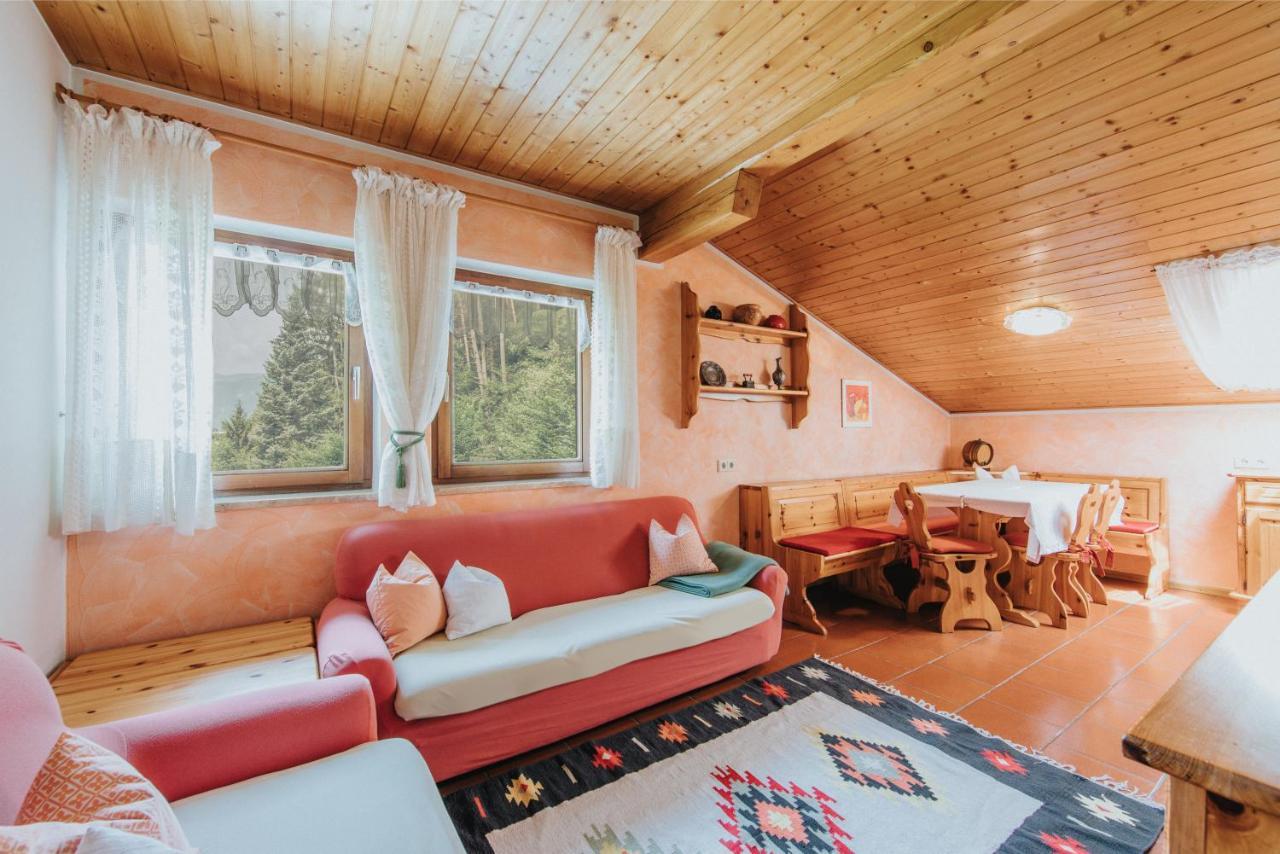 Residence Obermoarhof - Family Apartments With Pool & Playground ヴァンドーイエス エクステリア 写真