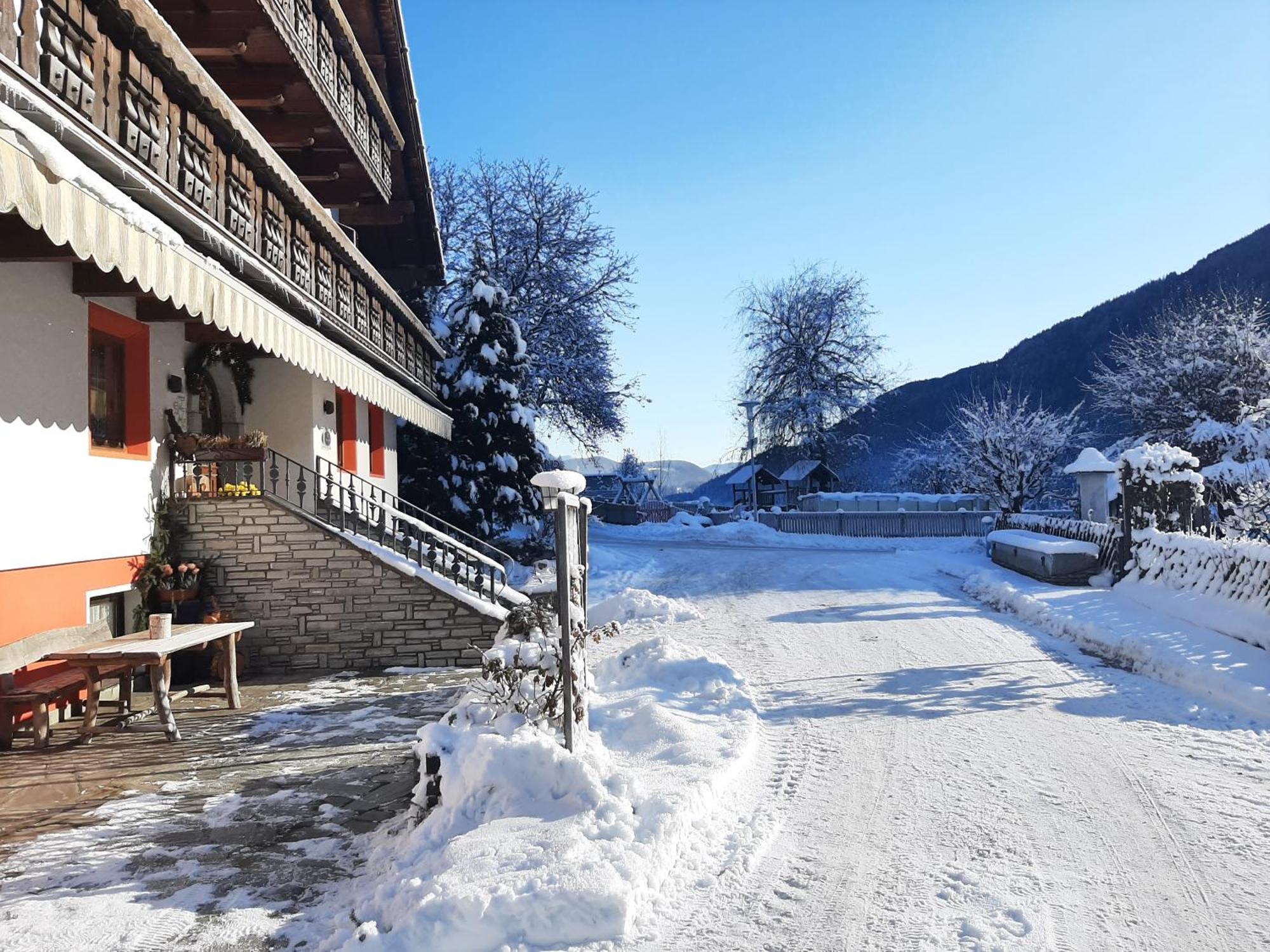 Residence Obermoarhof - Family Apartments With Pool & Playground ヴァンドーイエス エクステリア 写真
