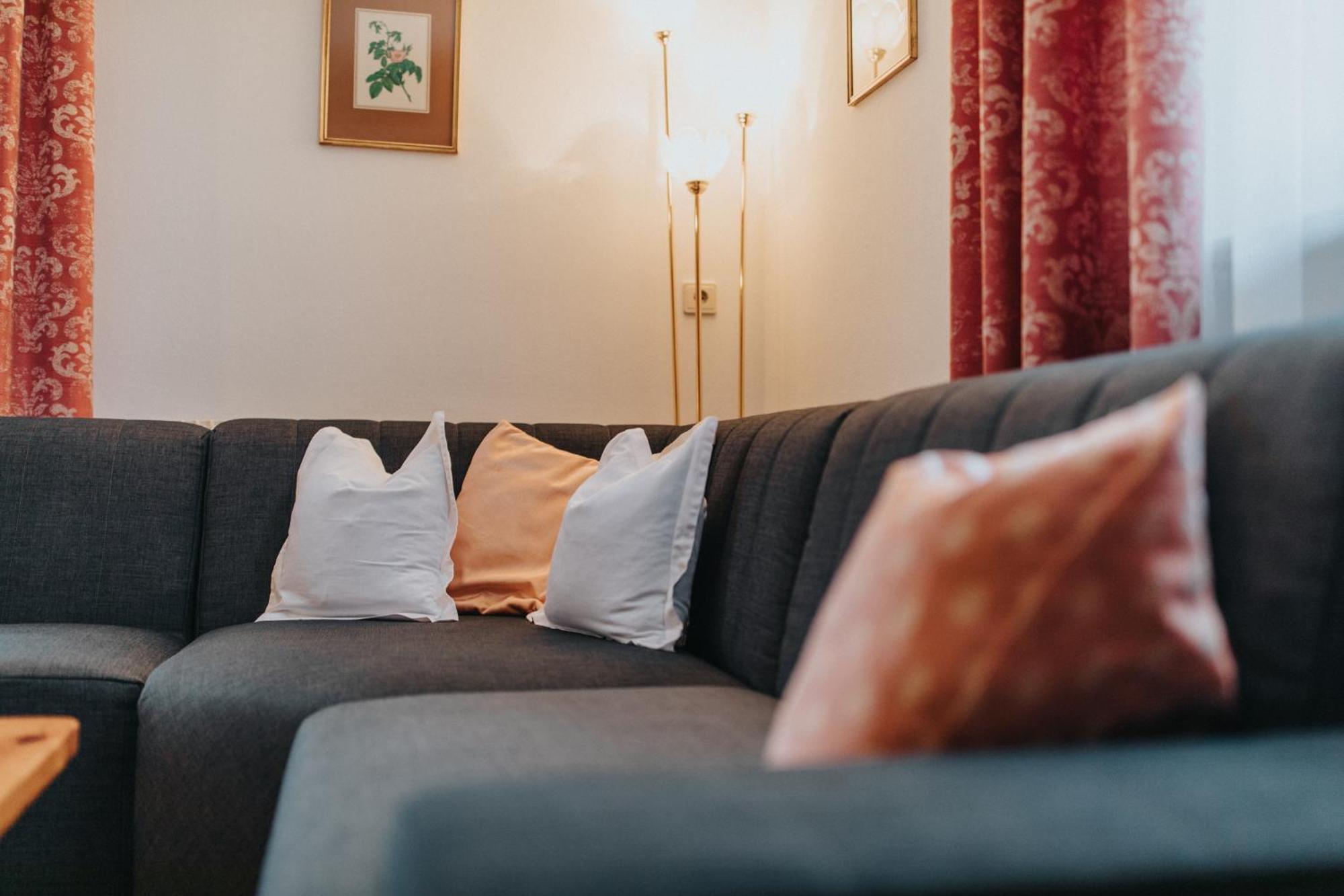 Residence Obermoarhof - Family Apartments With Pool & Playground ヴァンドーイエス エクステリア 写真