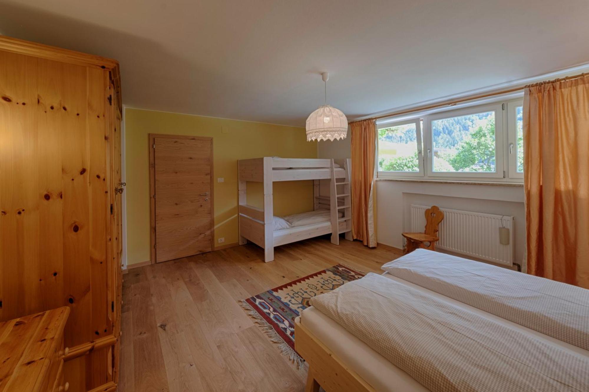 Residence Obermoarhof - Family Apartments With Pool & Playground ヴァンドーイエス エクステリア 写真