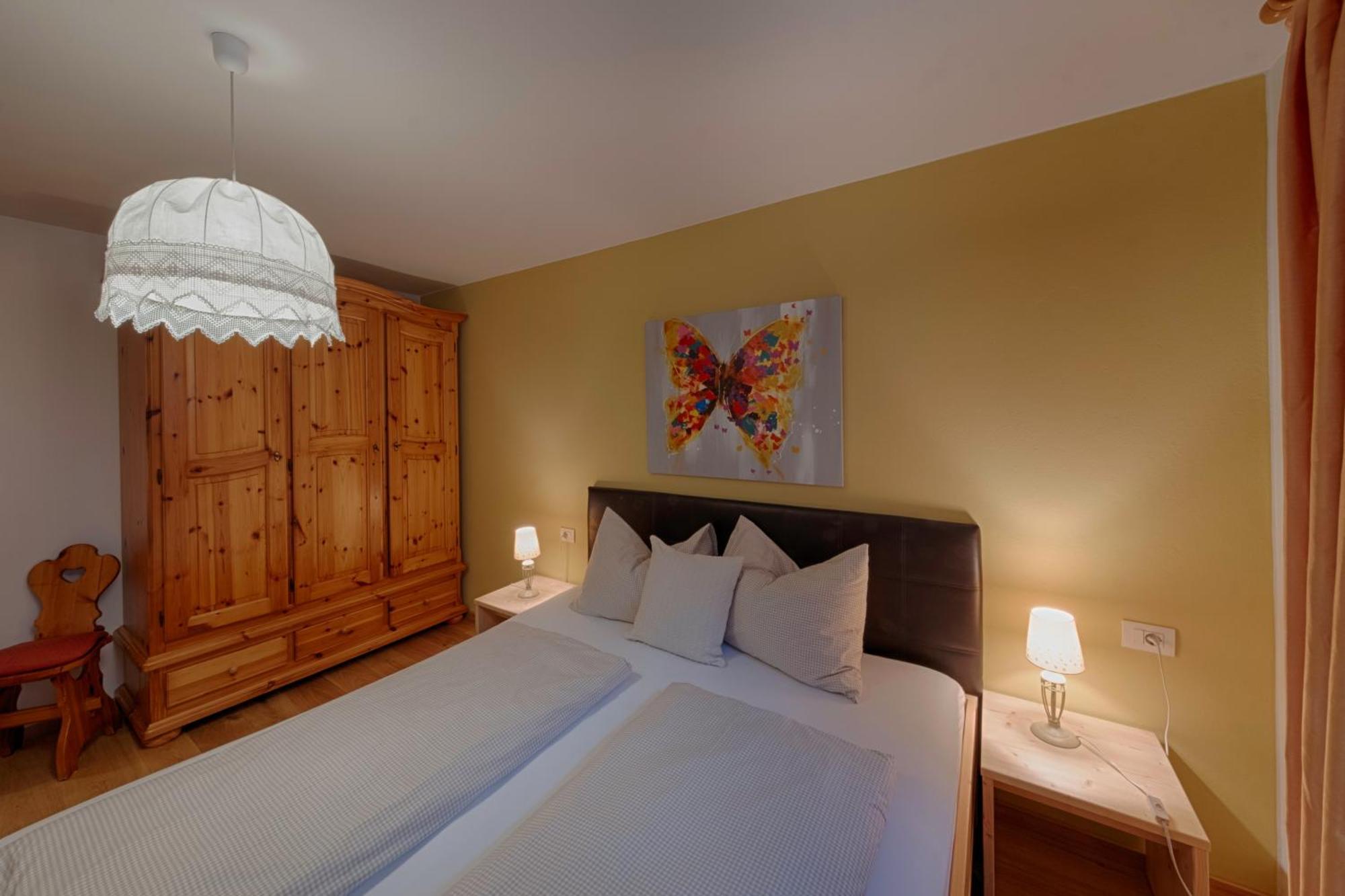 Residence Obermoarhof - Family Apartments With Pool & Playground ヴァンドーイエス エクステリア 写真
