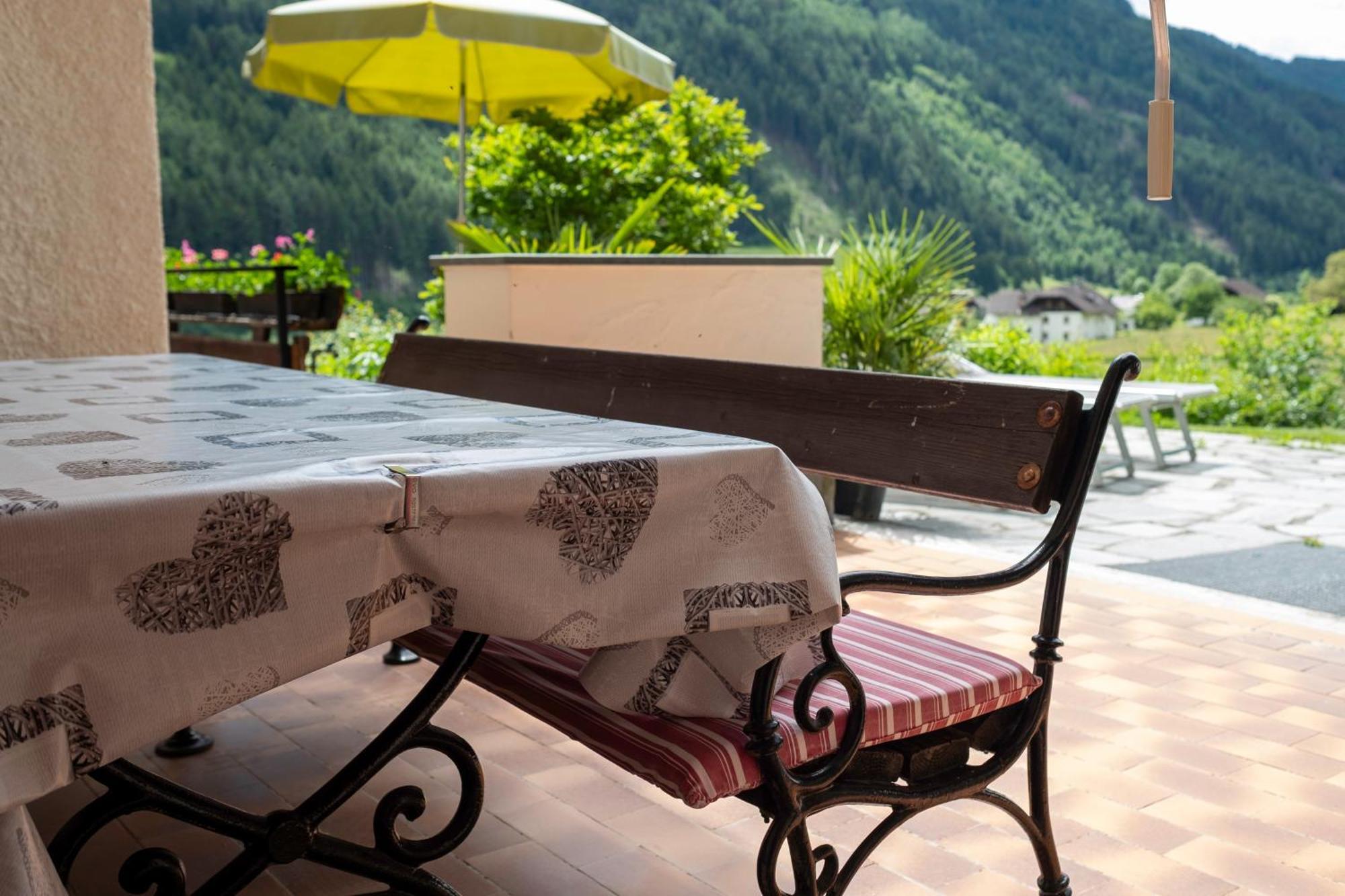 Residence Obermoarhof - Family Apartments With Pool & Playground ヴァンドーイエス エクステリア 写真