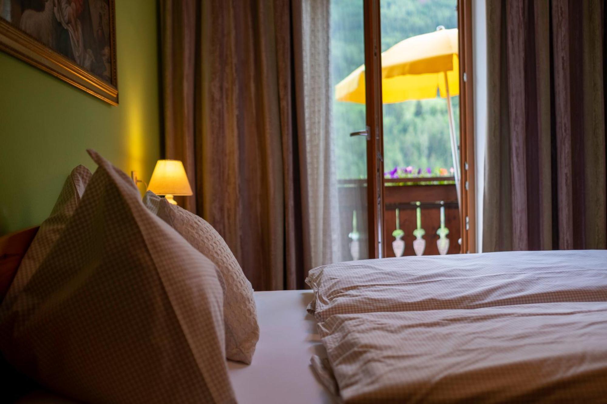 Residence Obermoarhof - Family Apartments With Pool & Playground ヴァンドーイエス エクステリア 写真