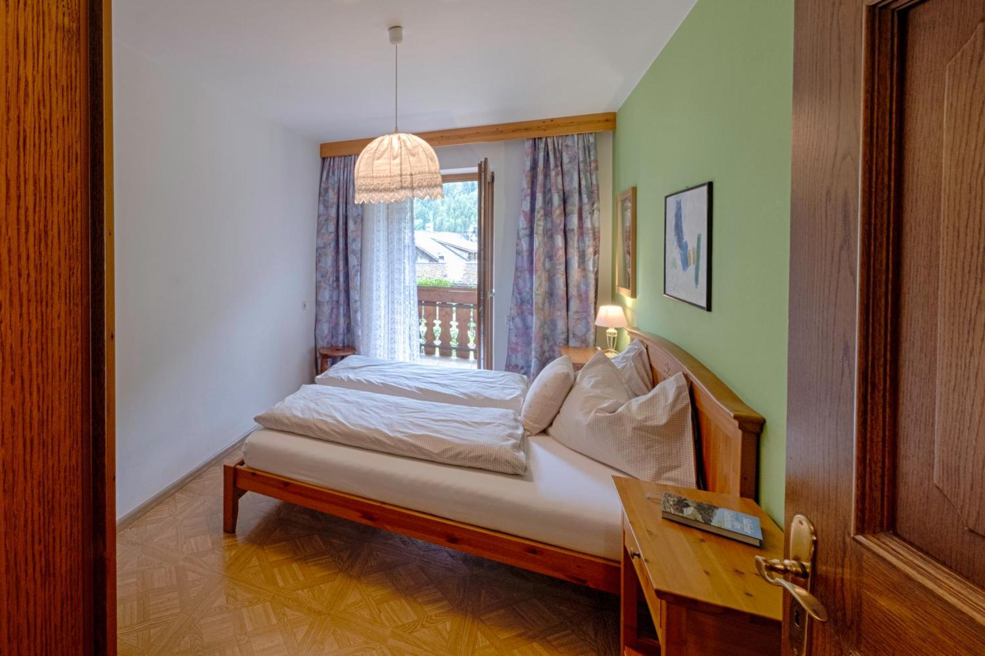 Residence Obermoarhof - Family Apartments With Pool & Playground ヴァンドーイエス エクステリア 写真