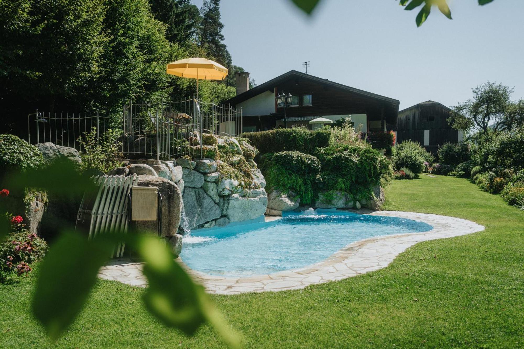 Residence Obermoarhof - Family Apartments With Pool & Playground ヴァンドーイエス エクステリア 写真