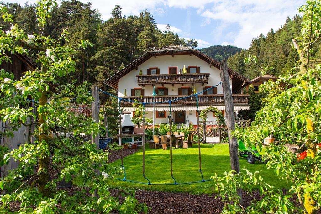 Residence Obermoarhof - Family Apartments With Pool & Playground ヴァンドーイエス エクステリア 写真
